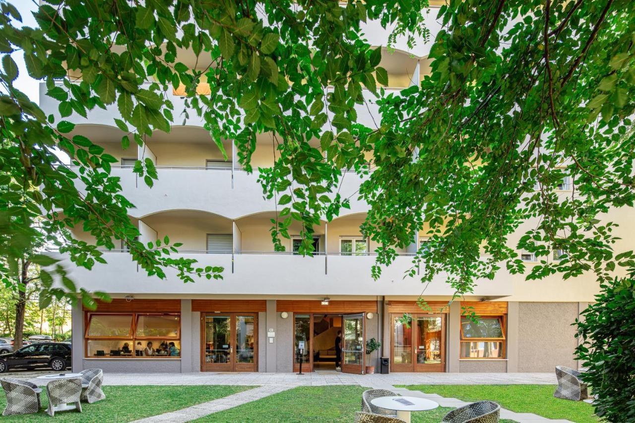 Hotel La Pergola リニャーノ・サッビアドーロ エクステリア 写真
