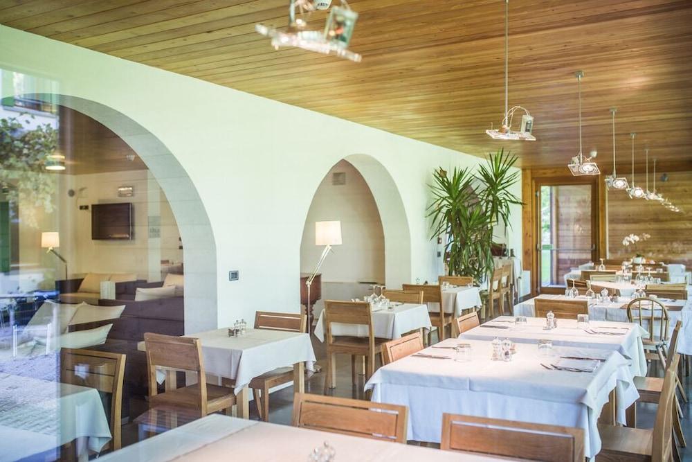 Hotel La Pergola リニャーノ・サッビアドーロ エクステリア 写真